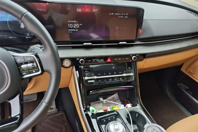 Used Kia Carnival 2021 2.0T Flagship Edition Audio And AC Panel