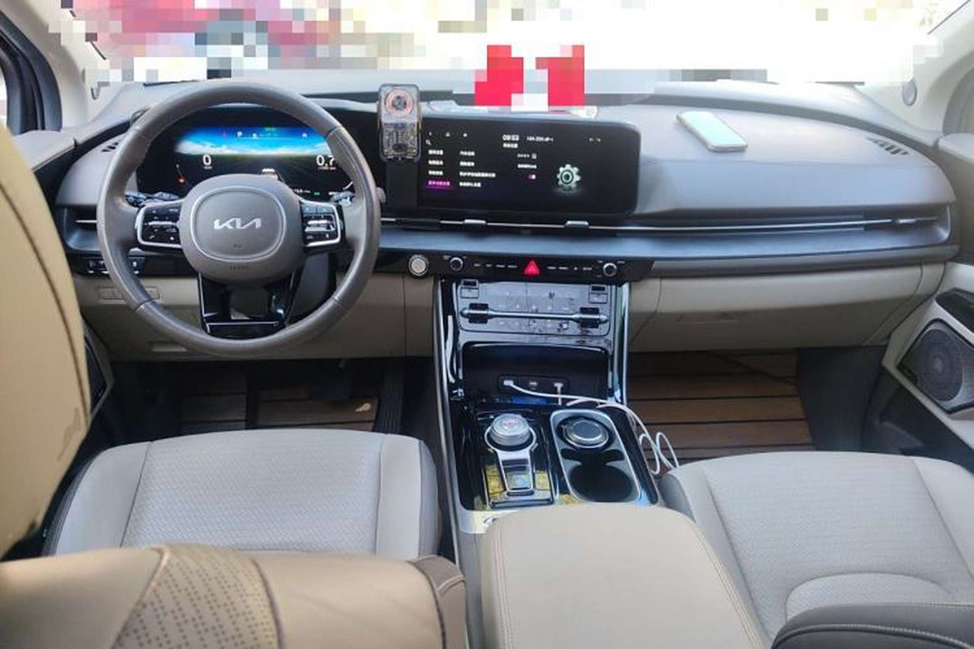 Used Kia Carnival 2021 2.0T Flagship Edition Center Console