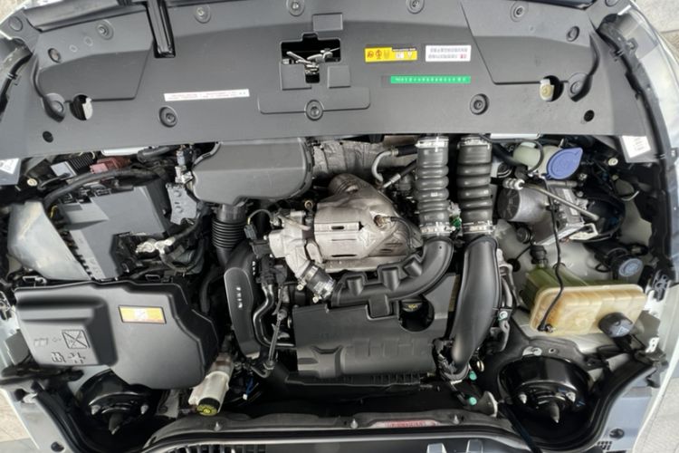 Used Kia Carnival 2021 2.0T Luxury Edition Engine Bay