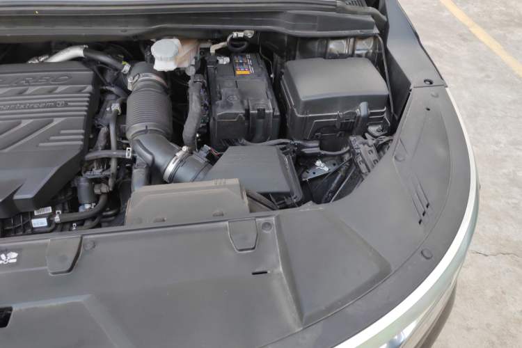 Used Kia Carnival 2021 2.0T Luxury Tech Edition Engine Bay Left