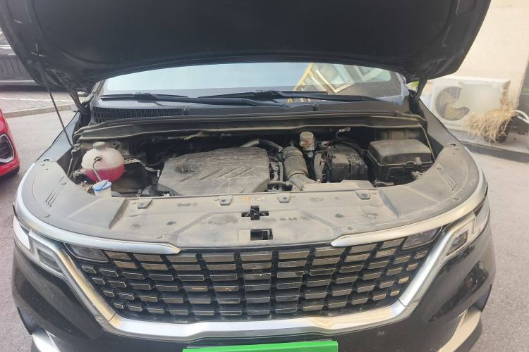 Used Kia Carnival 2021 2.0T Flagship Edition Engine Bay