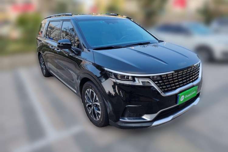Used Kia Carnival 2021 2.0T Flagship Edition Front Right 45 Deg