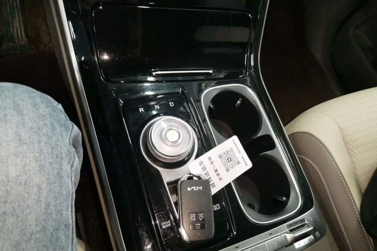 Used Kia Carnival 2021 2.0T Flagship Edition Gear Lever