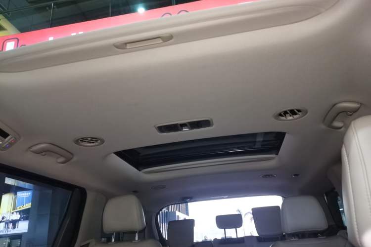 Used Kia Carnival 2021 2.0T Luxury Tech Edition Headliner