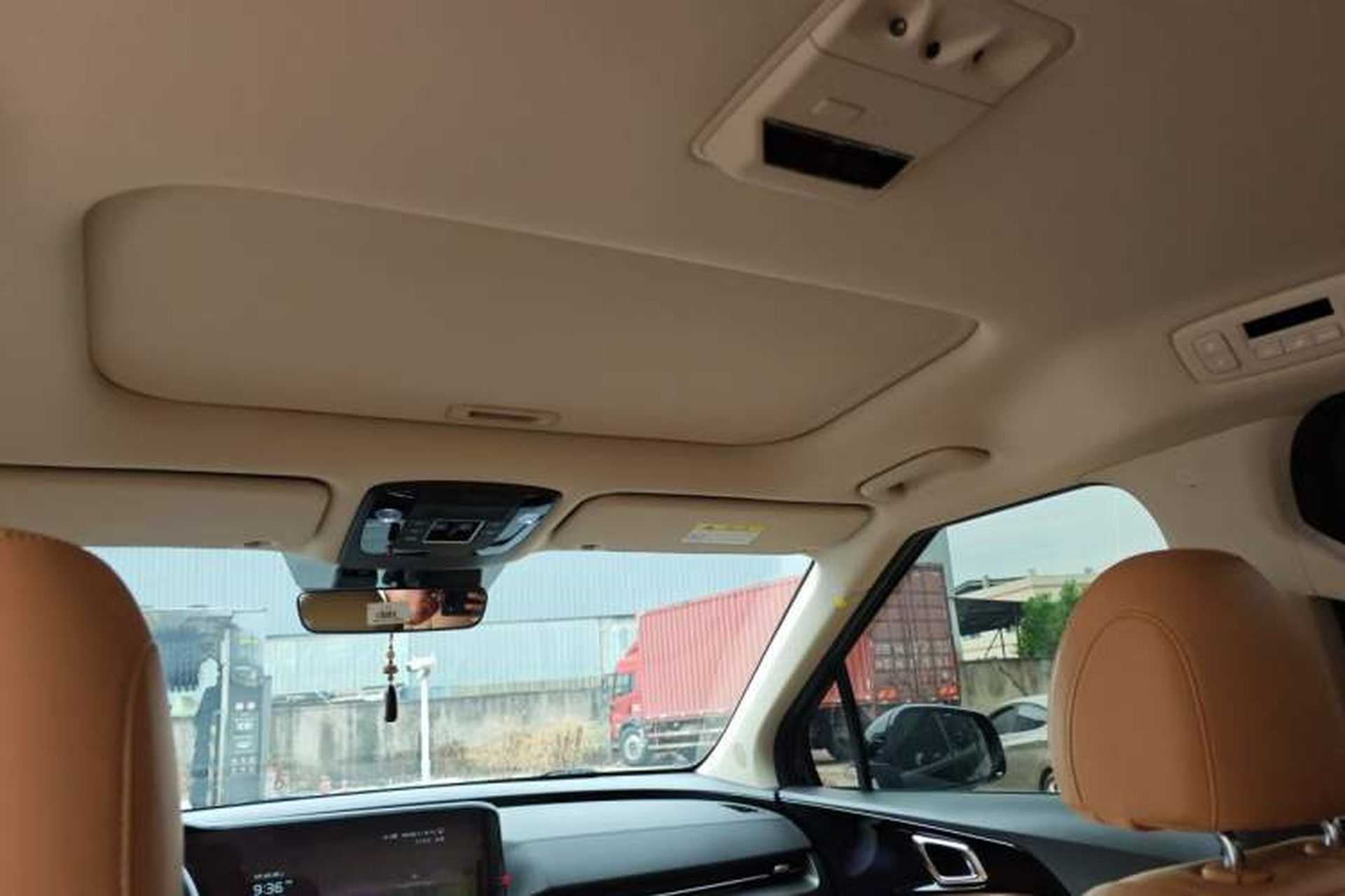Used Kia Carnival 2021 2.0T Flagship Edition Headliner