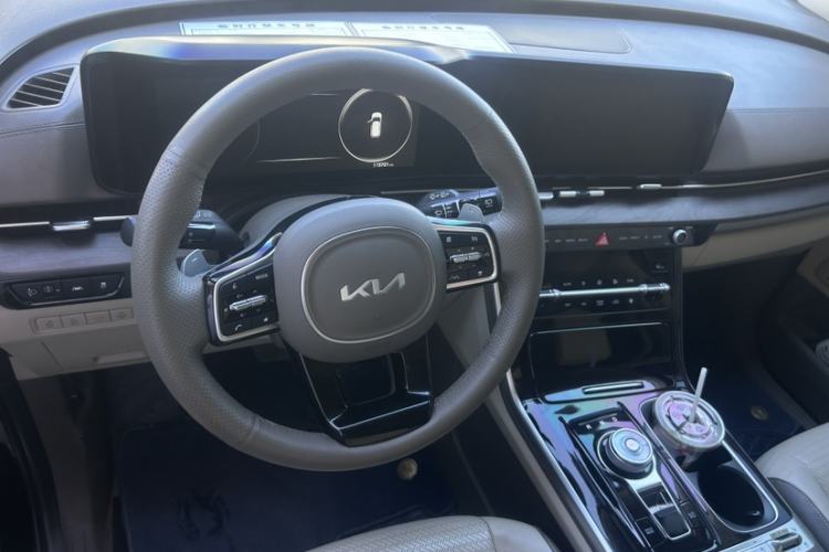 Used Kia Carnival 2021 2.0T Flagship Edition Interior 1