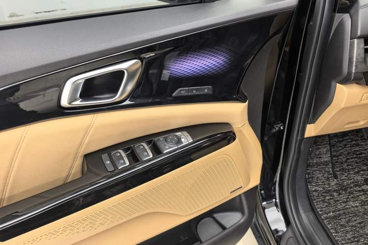 Used Kia Carnival 2021 2.0T Flagship Edition Interior 3