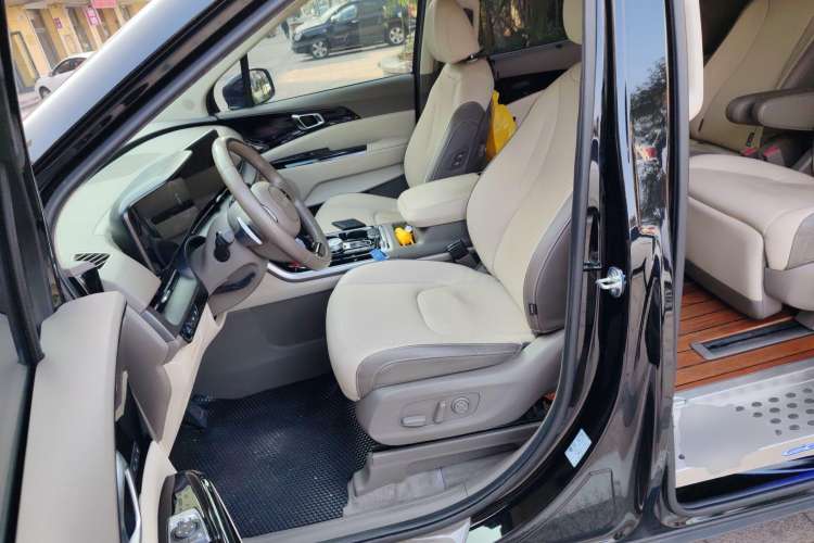 Used Kia Carnival 2021 2.0T Flagship Edition Left Front Seat