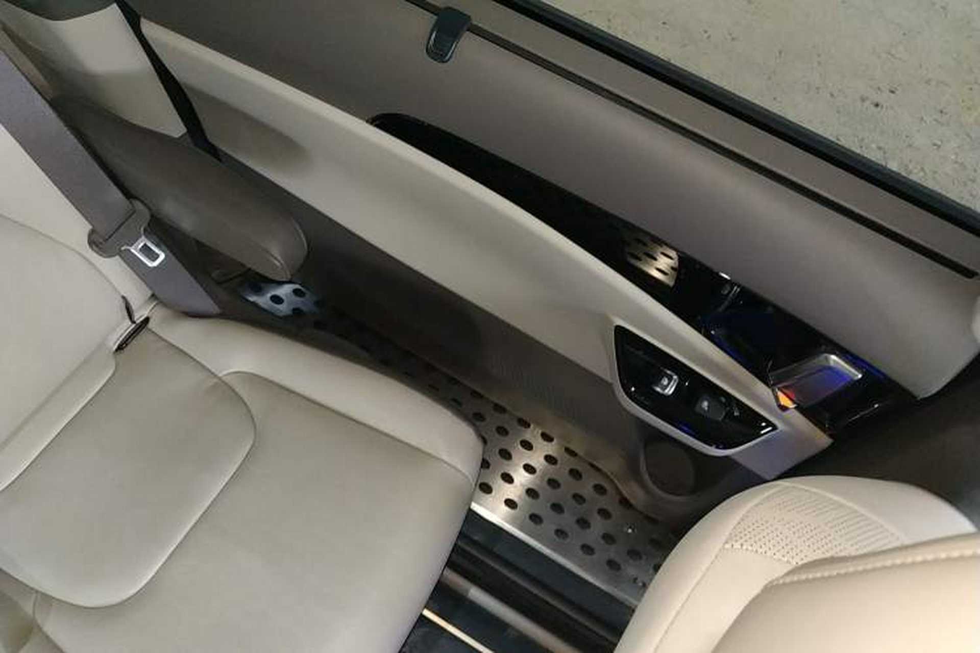 Used Kia Carnival 2021 2.0T Luxury Edition Left Rear Door Interior