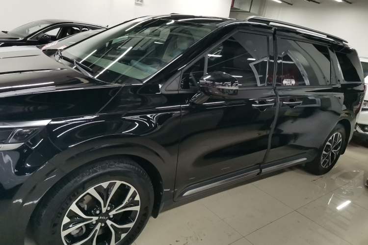 Used Kia Carnival 2021 2.0T Flagship Edition Left Side