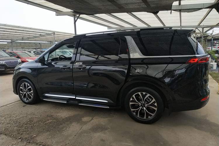 Used Kia Carnival 2021 2.0T Luxury Edition Left Side