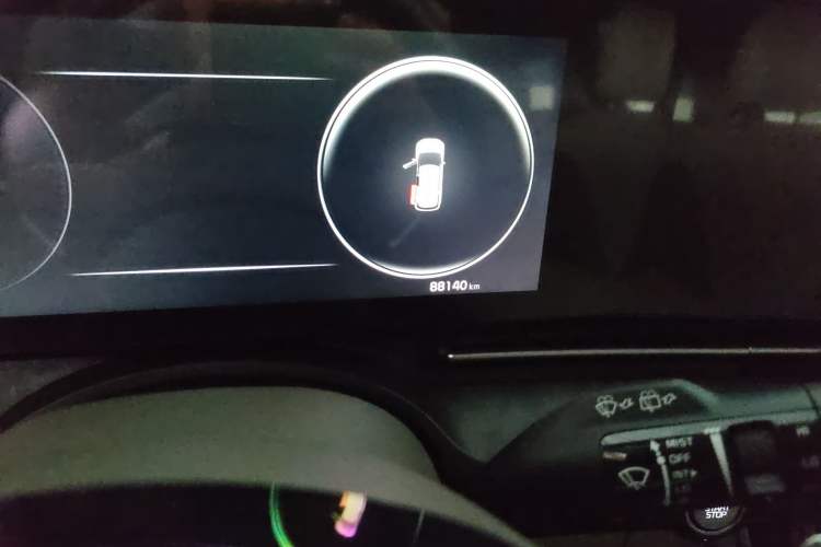 Used Kia Carnival 2021 2.0T Luxury Edition Odometer Close Up