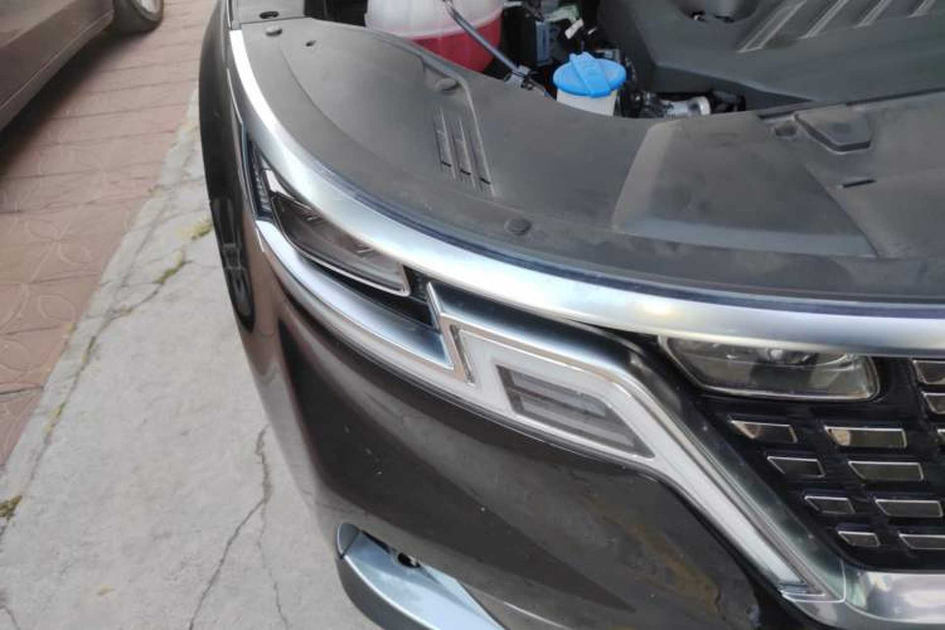 Used Kia Carnival 2021 2.0T Luxury Tech Edition Right Front Headlight