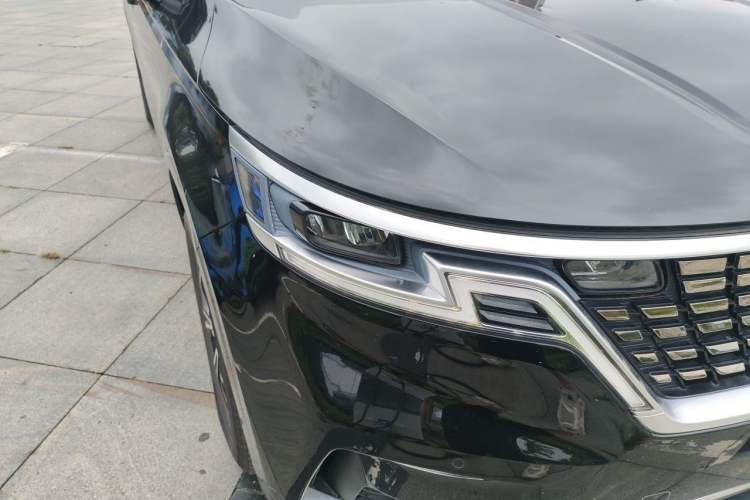 Used Kia Carnival 2021 2.0T Luxury Edition Right Front Headlight