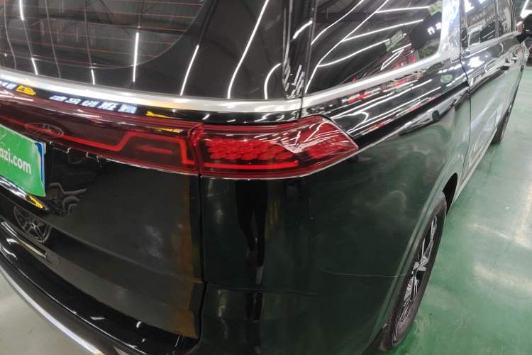 Used Kia Carnival 2021 2.0T Flagship Edition Right Rear Taillight