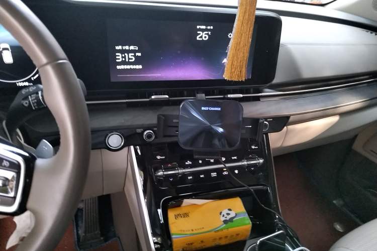 Used Kia Carnival 2021 2.0T Flagship Edition Audio And AC Panel