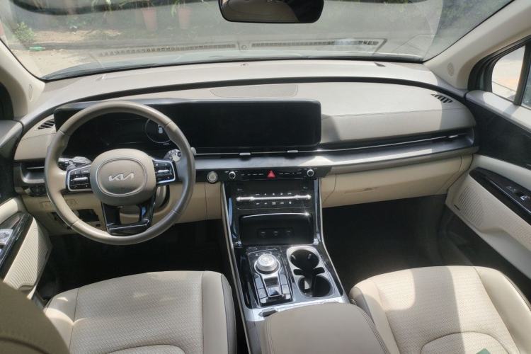 Used Kia Carnival 2021 2.0T Flagship Edition Center Console