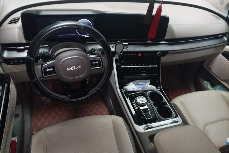 Used Kia Carnival 2021 2.0T Flagship Edition Center Console