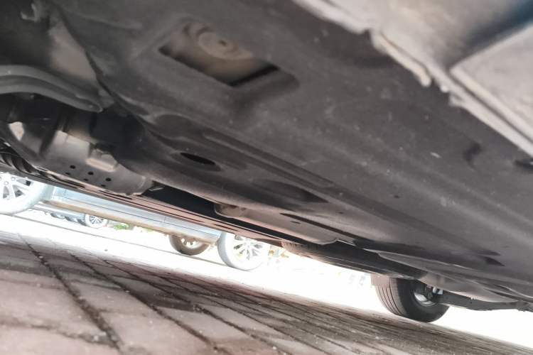 Used Kia Carnival 2021 2.0T Flagship Edition Chassis Front Left