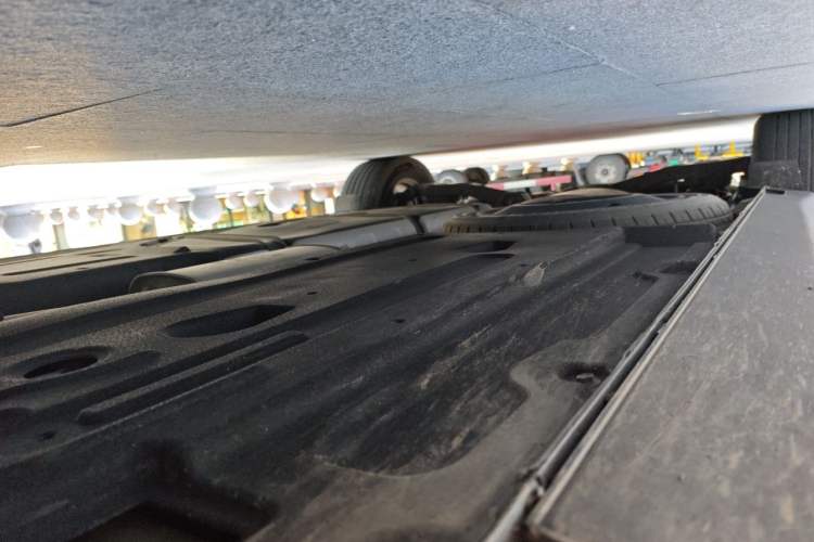 Used Kia Carnival 2021 2.0T Flagship Edition Chassis Front Right