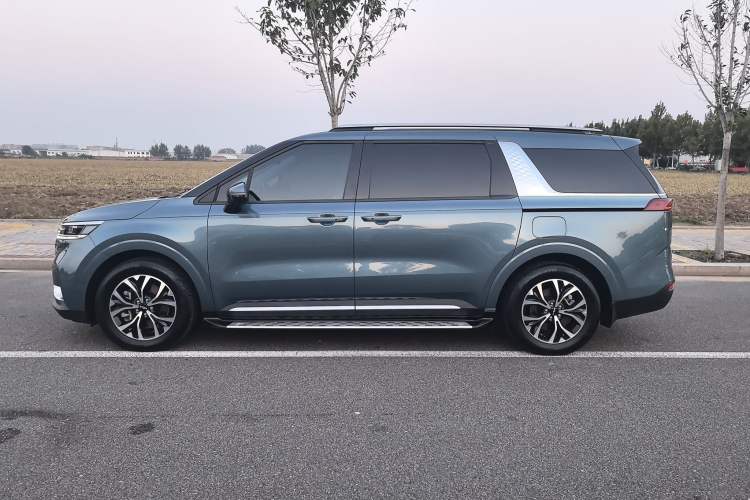 Used Kia Carnival 2021 2.0T Luxury Tech Edition Exterior 3