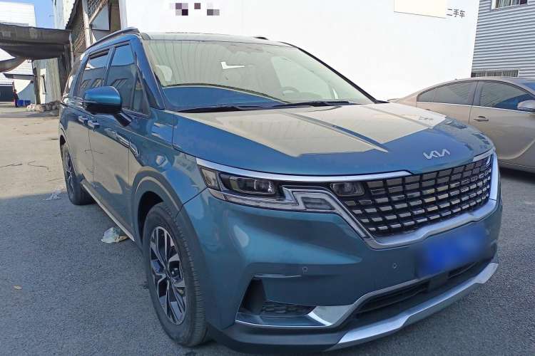 Used Kia Carnival 2021 2.0T Flagship Edition Front Right 45 Deg