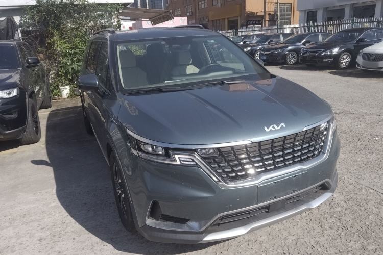Used Kia Carnival 2021 2.0T Flagship Edition Front Right 45 Deg