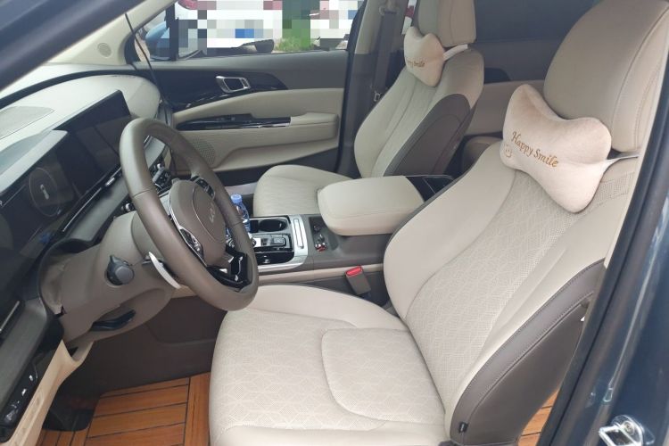 Used Kia Carnival 2021 2.0T Luxury Tech Edition Left Front Seat