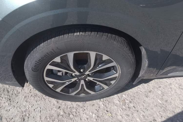 Used Kia Carnival 2021 2.0T Flagship Edition Left Front Wheel Hub