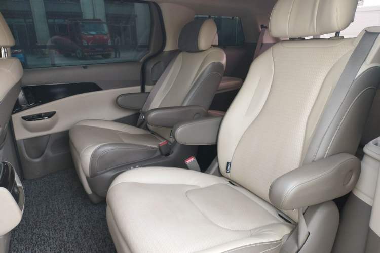 Used Kia Carnival 2021 2.0T Flagship Edition Left Rear Seat