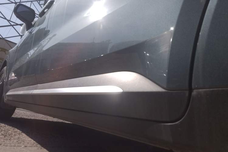 Used Kia Carnival 2021 2.0T Flagship Edition Left Side Sill