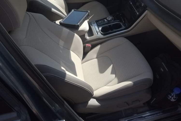 Used Kia Carnival 2021 2.0T Flagship Edition Right Front Seat