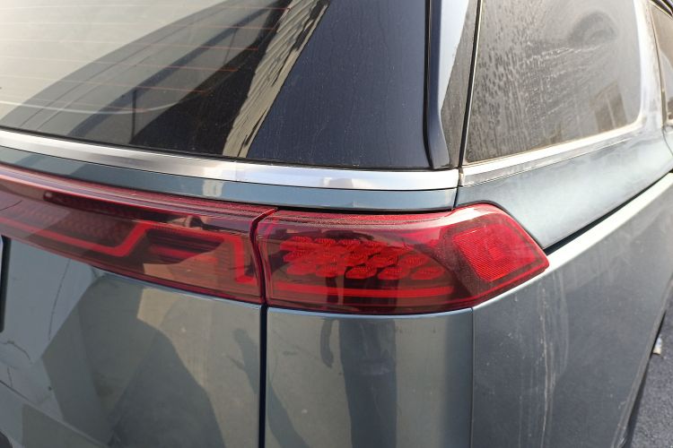 Used Kia Carnival 2021 2.0T Flagship Edition Right Rear Taillight