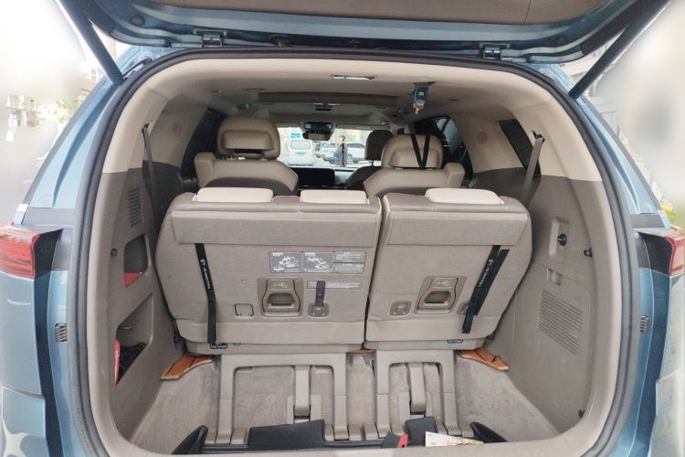Used Kia Carnival 2021 2.0T Flagship Edition Trunk