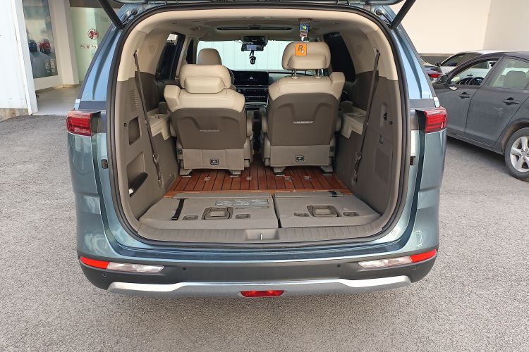 Used Kia Carnival 2021 2.0T Flagship Edition Trunk