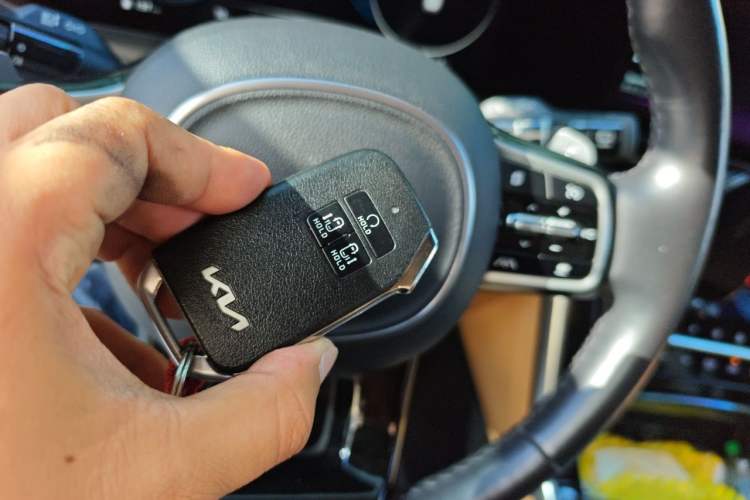 Used Kia Carnival 2021 2.0T Flagship Edition Vehicle Key