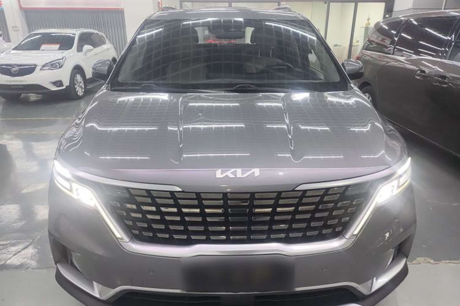 Used Kia Carnival 2021 2.0T Luxury Edition Exterior 1