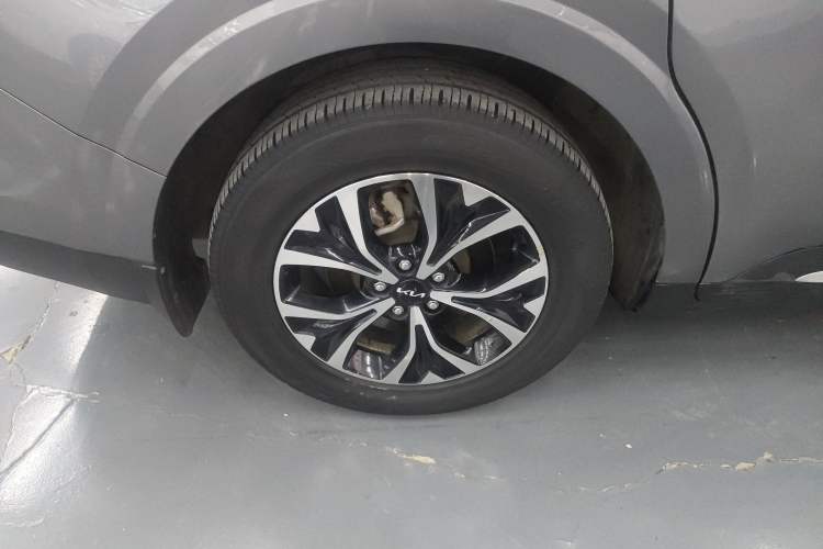 Used Kia Carnival 2021 2.0T Luxury Edition Exterior 8