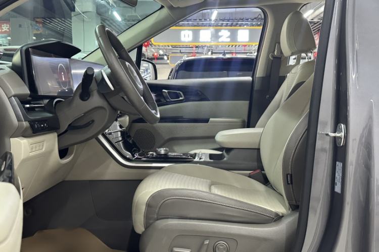 Used Kia Carnival 2021 2.0T Flagship Edition Interior 2
