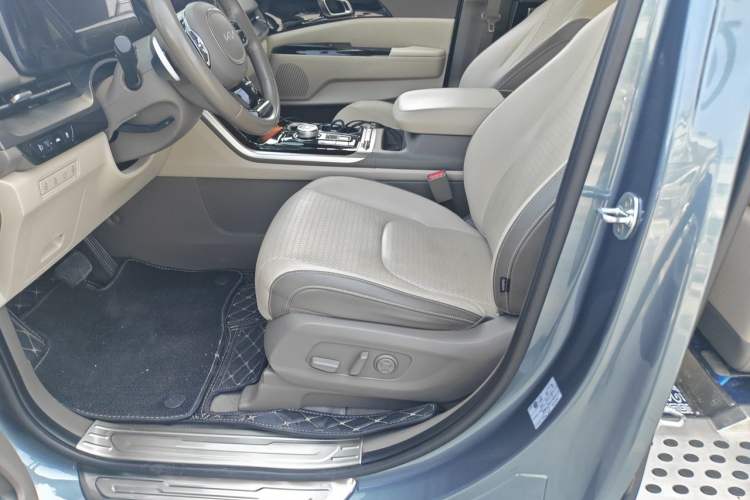 Used Kia Carnival 2021 2.0T Flagship Edition Left Front Seat