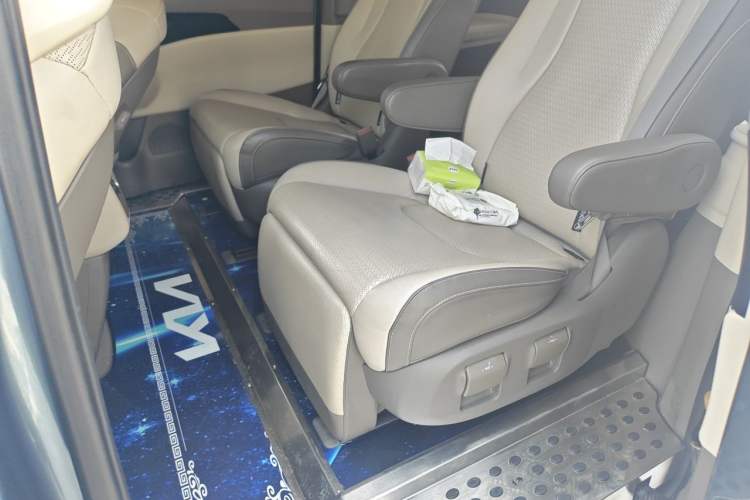 Used Kia Carnival 2021 2.0T Flagship Edition Left Rear Seat