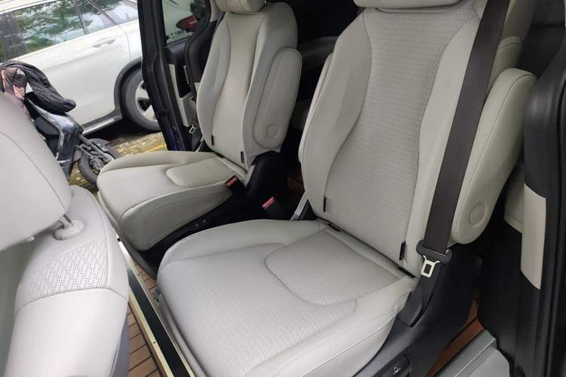 Used Kia Carnival 2021 2.0T Flagship Edition Left Rear Seat