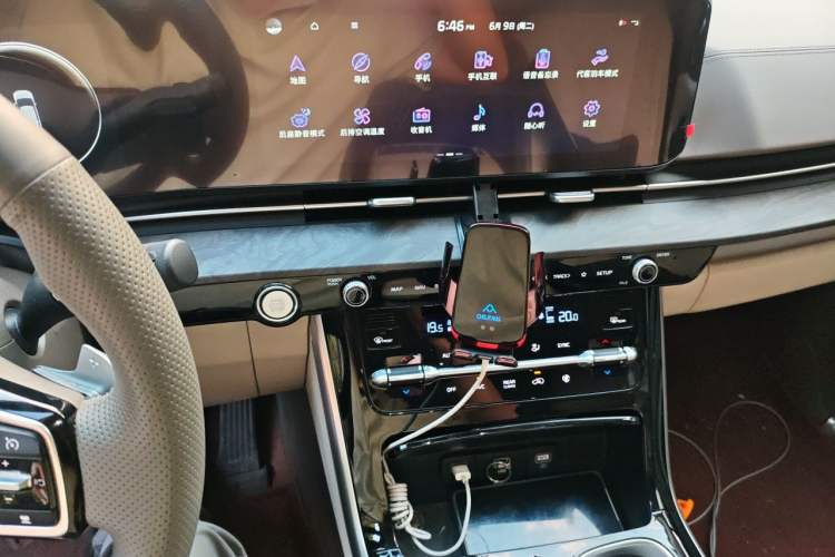 Used Kia Carnival 2021 2.0T Luxury Tech Edition Audio And AC Panel