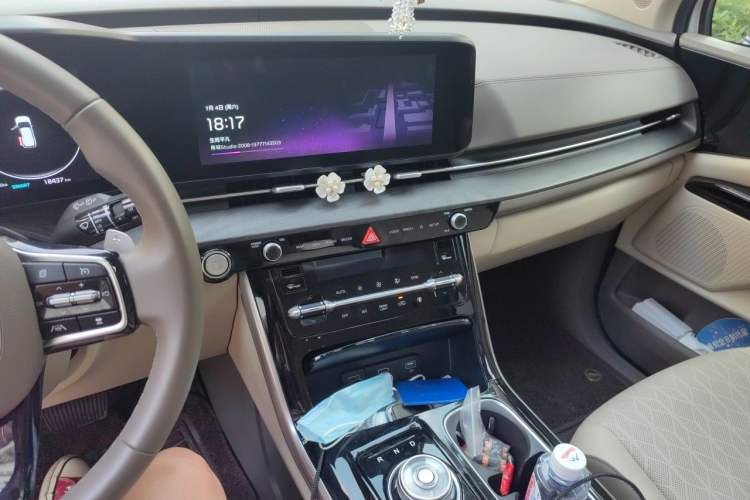Used Kia Carnival 2021 2.0T Luxury Tech Edition Audio And AC Panel