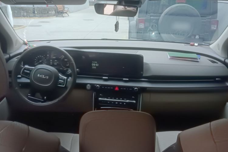 Used Kia Carnival 2021 2.0T Flagship Edition Center Console
