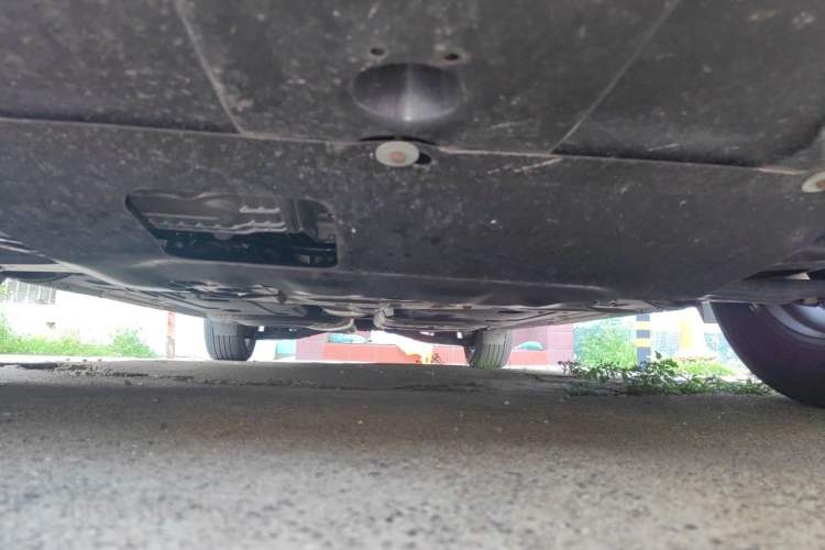 Used Kia Carnival 2021 2.0T Luxury Tech Edition Chassis Front