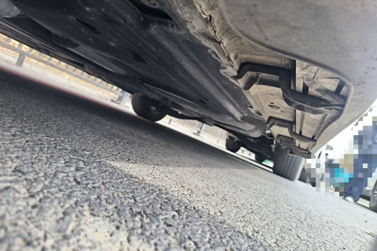 Used Kia Carnival 2021 2.0T Luxury Tech Edition Chassis Front Left