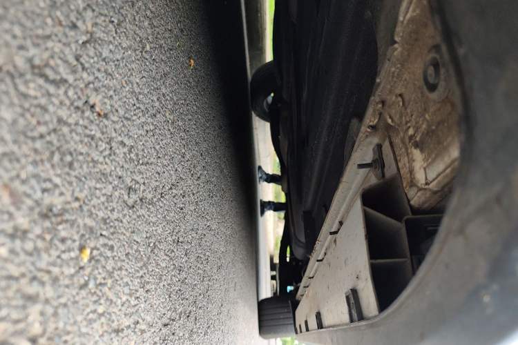 Used Kia Carnival 2021 2.0T Luxury Tech Edition Chassis Front Left