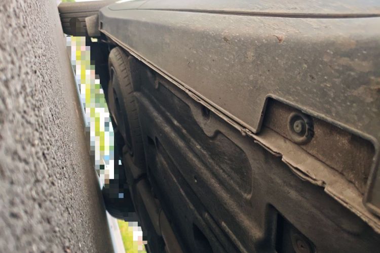 Used Kia Carnival 2021 2.0T Luxury Tech Edition Chassis Front Right