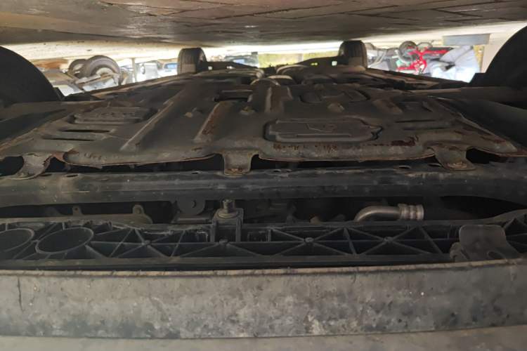 Used Kia Carnival 2021 2.0T Luxury Tech Edition Chassis Front